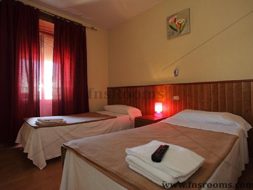Hostal Numancia Madrid Exteriör bild