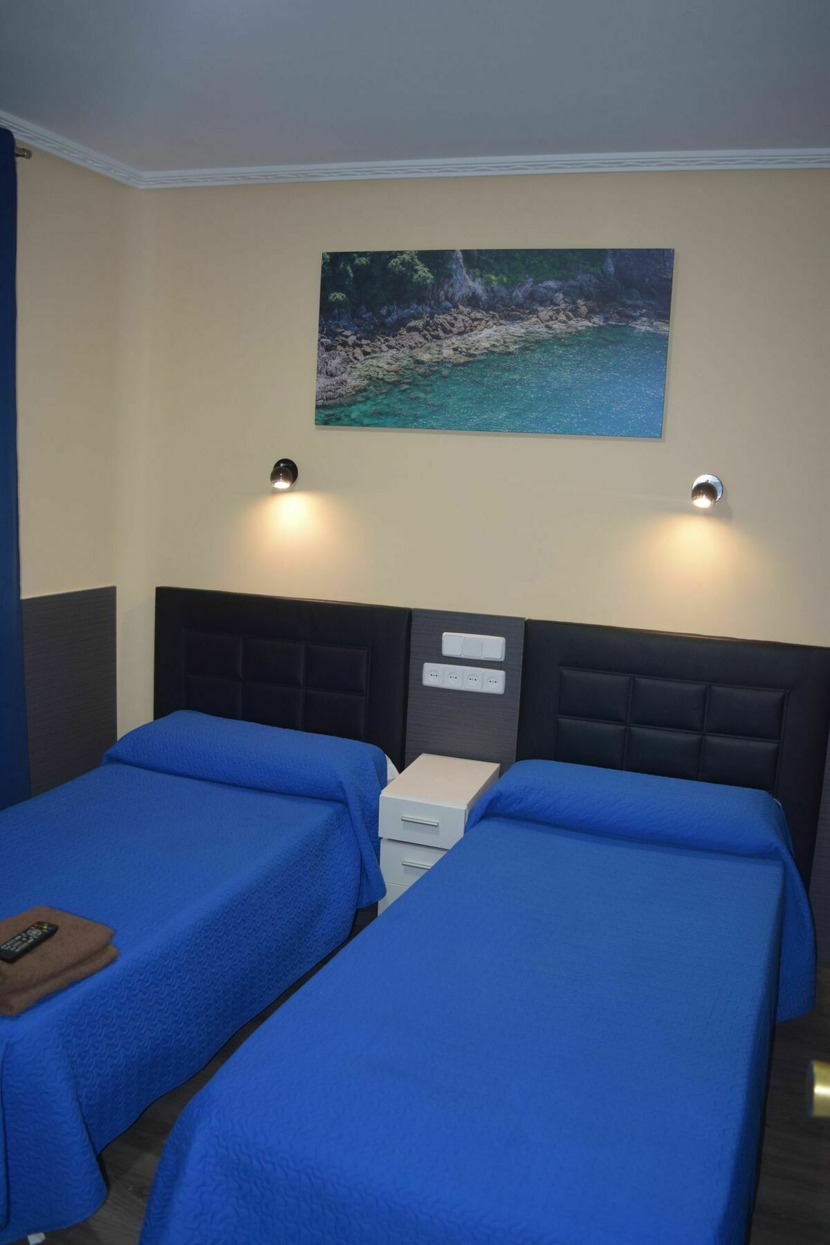 Hostal Numancia Madrid Exteriör bild